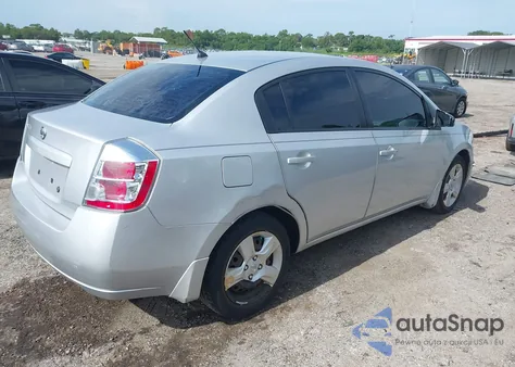 2009 Nissan Sentra 2.0S z USA, uszkodzony, nr VIN 3N1AB61E29L615728